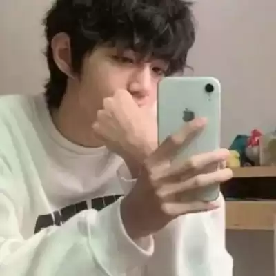 雍恨云